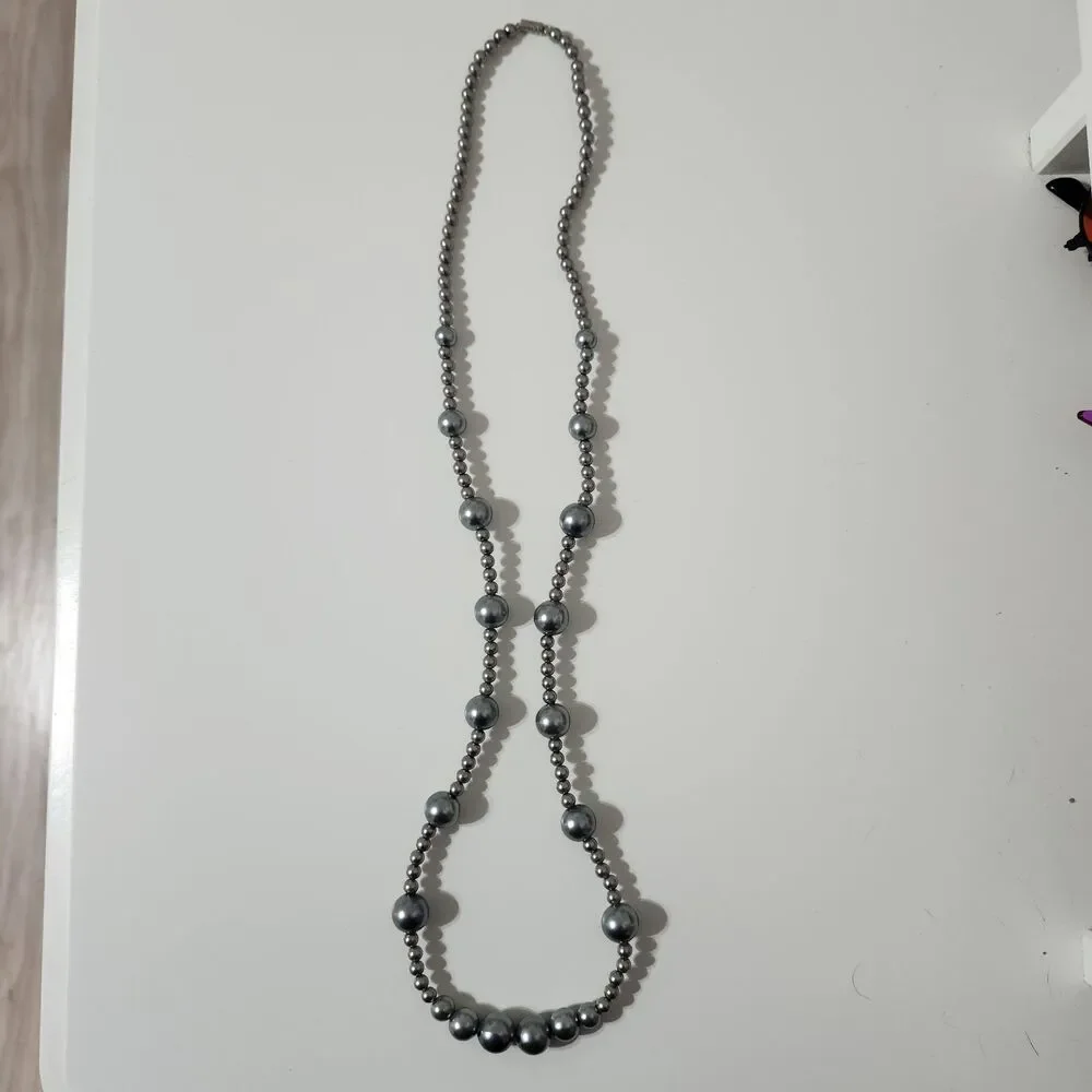 Gray Round Beaded Twist Lock Barrel Necklace Graduated Long Silver Tone
